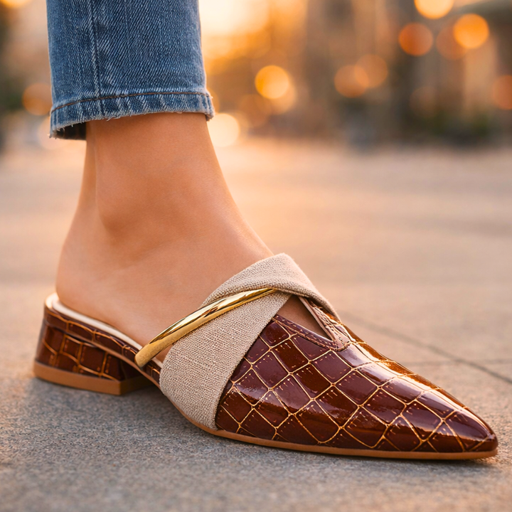 Harper Lane Gator Slip-Onit