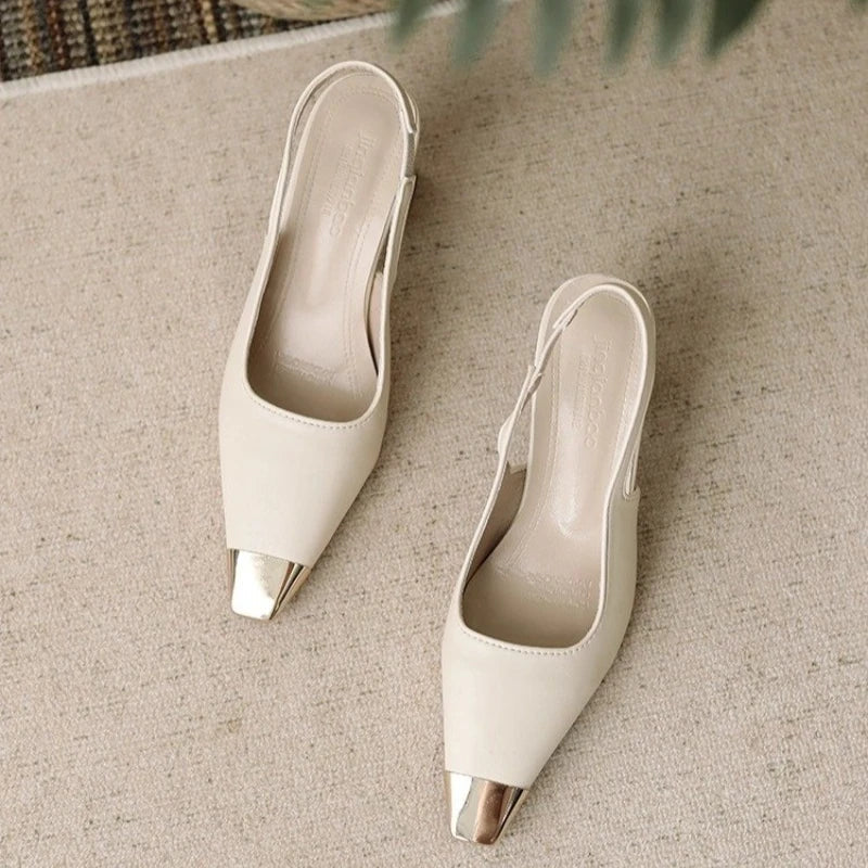Layla | Teräväkärkiset Slingback-korkokengät